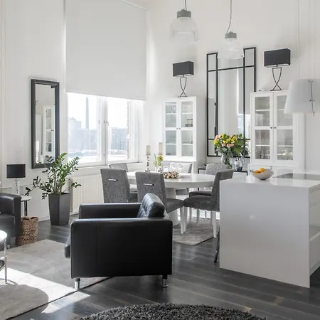 Apartment Upea Loftsuite, Jaervinaekymae, Wifi, Sauna & Tampere