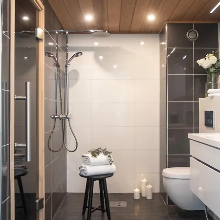 Upea Loftsuite, Jaervinaekymae, Wifi, Sauna & Tampere